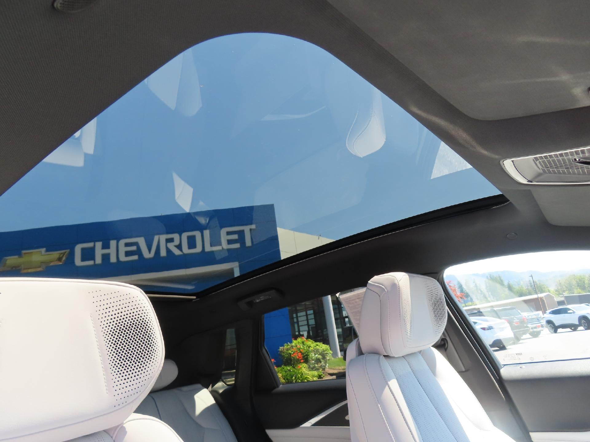 2024 Cadillac LYRIQ Sport