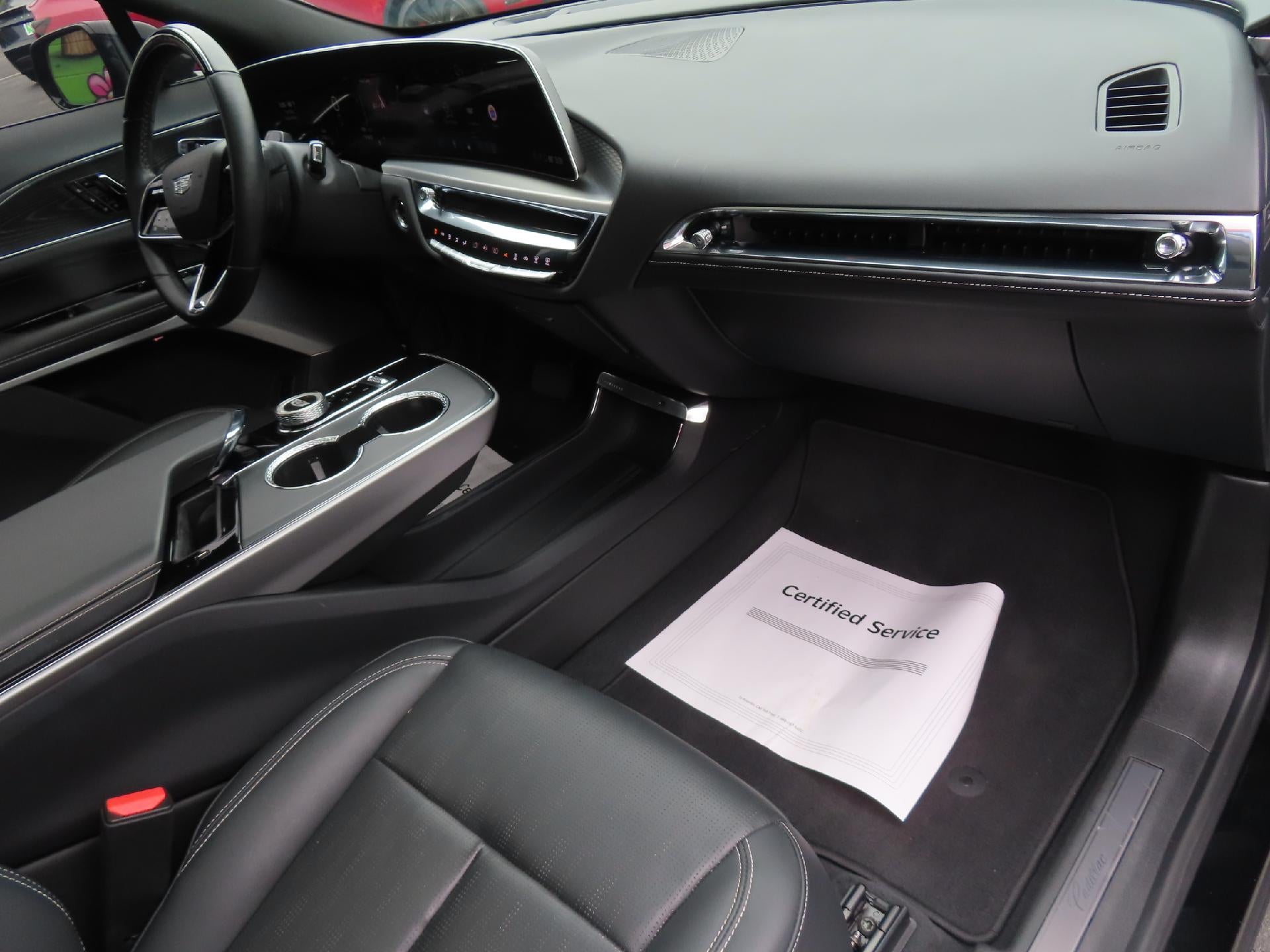 2024 Cadillac LYRIQ Sport