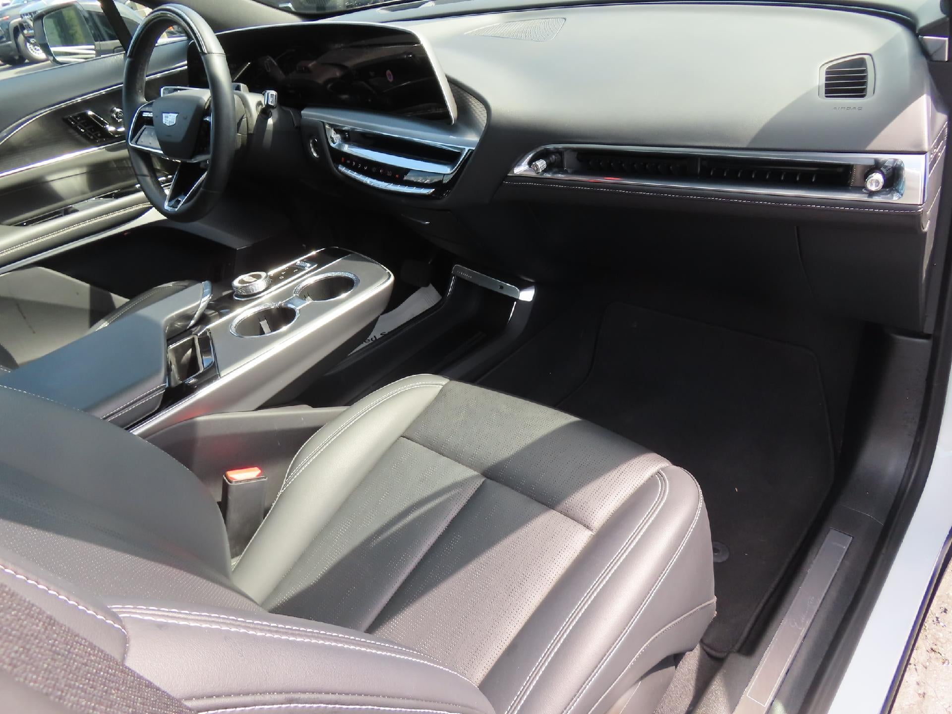 2024 Cadillac LYRIQ Base