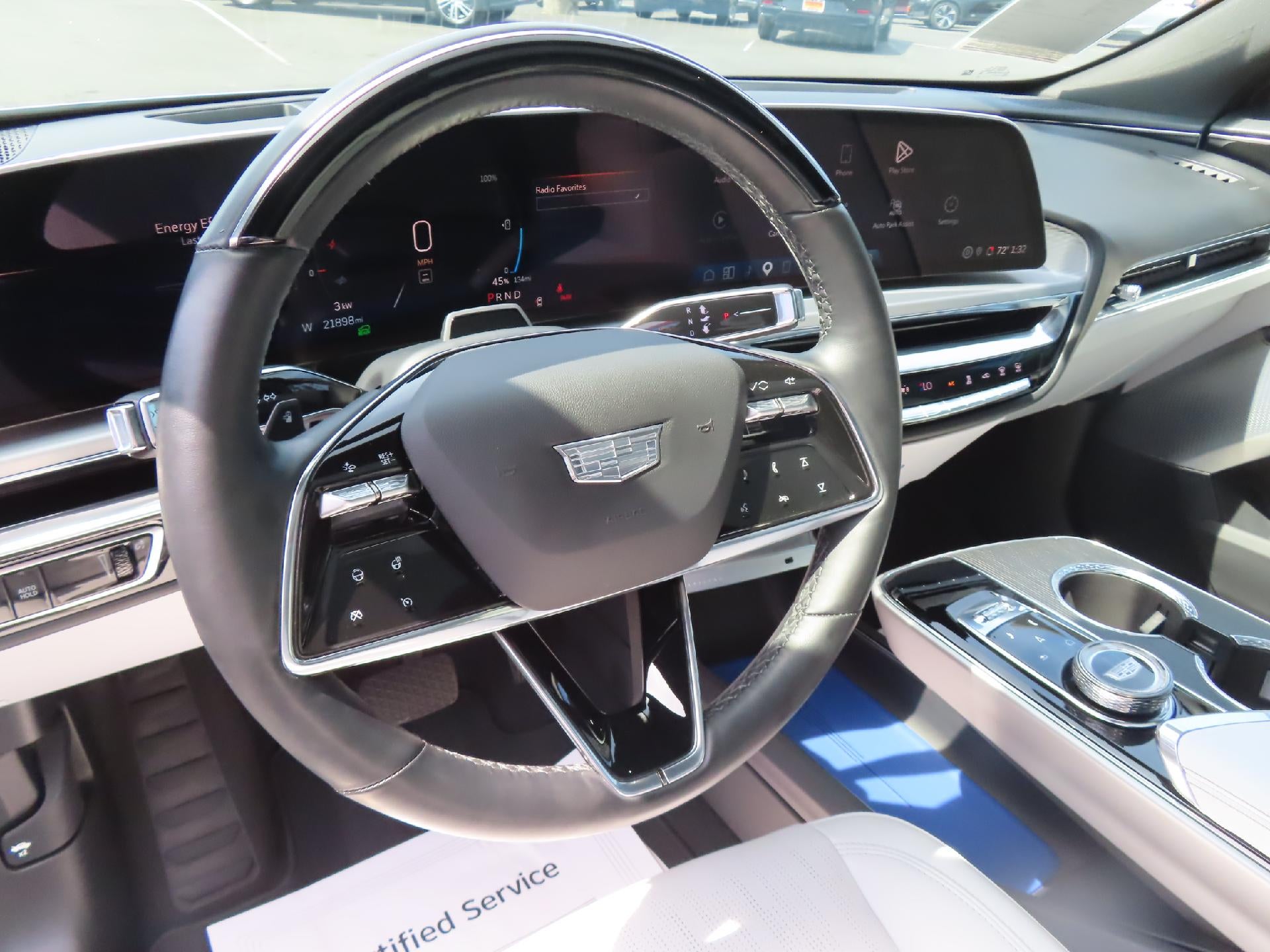 2024 Cadillac LYRIQ Sport