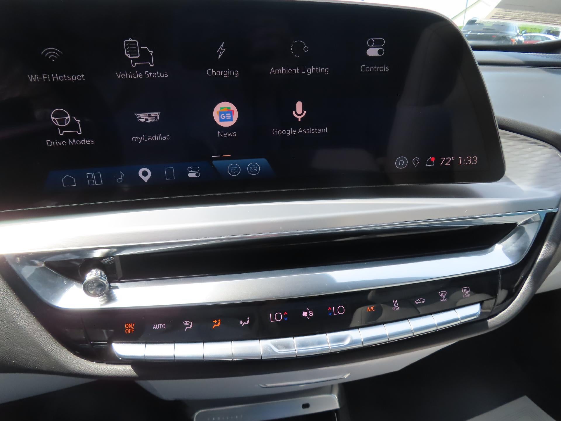 2024 Cadillac LYRIQ Sport