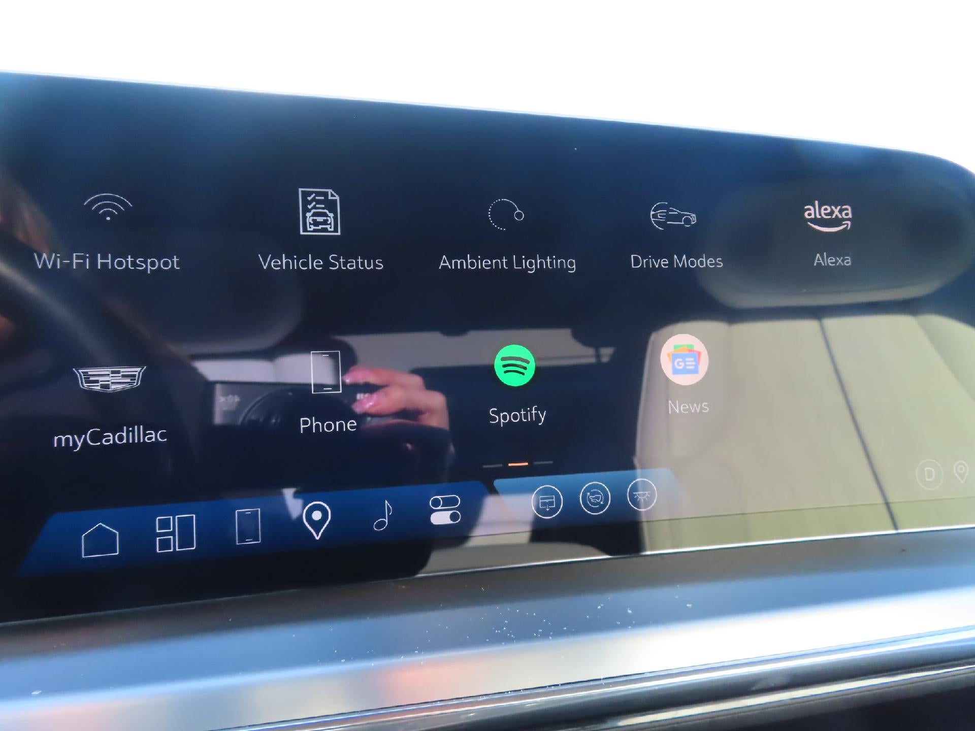 2024 Cadillac LYRIQ Sport