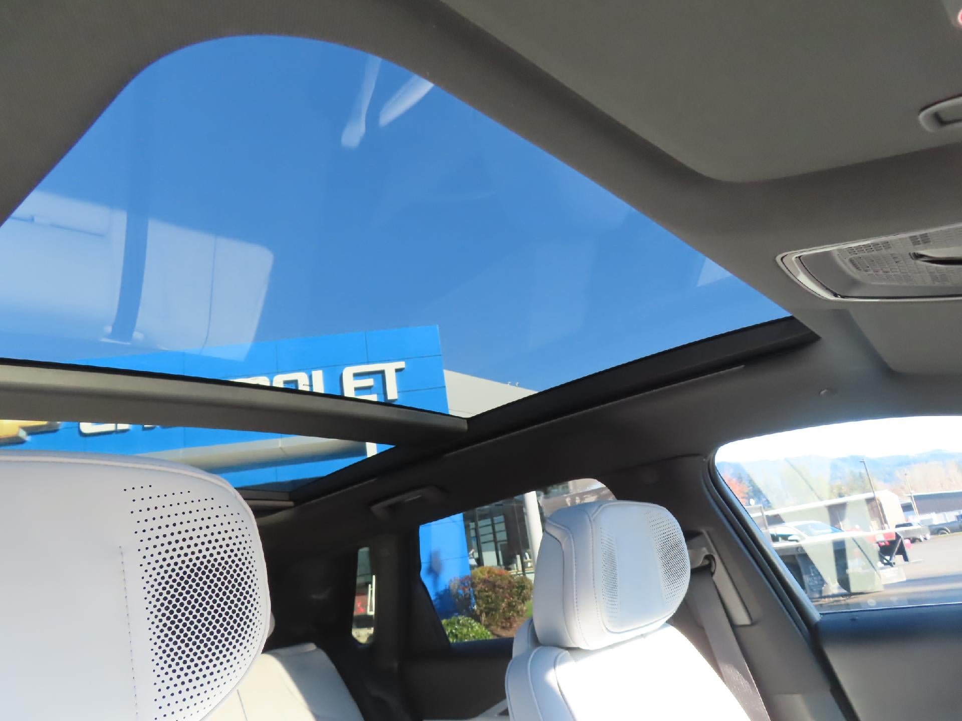 2024 Cadillac LYRIQ Sport