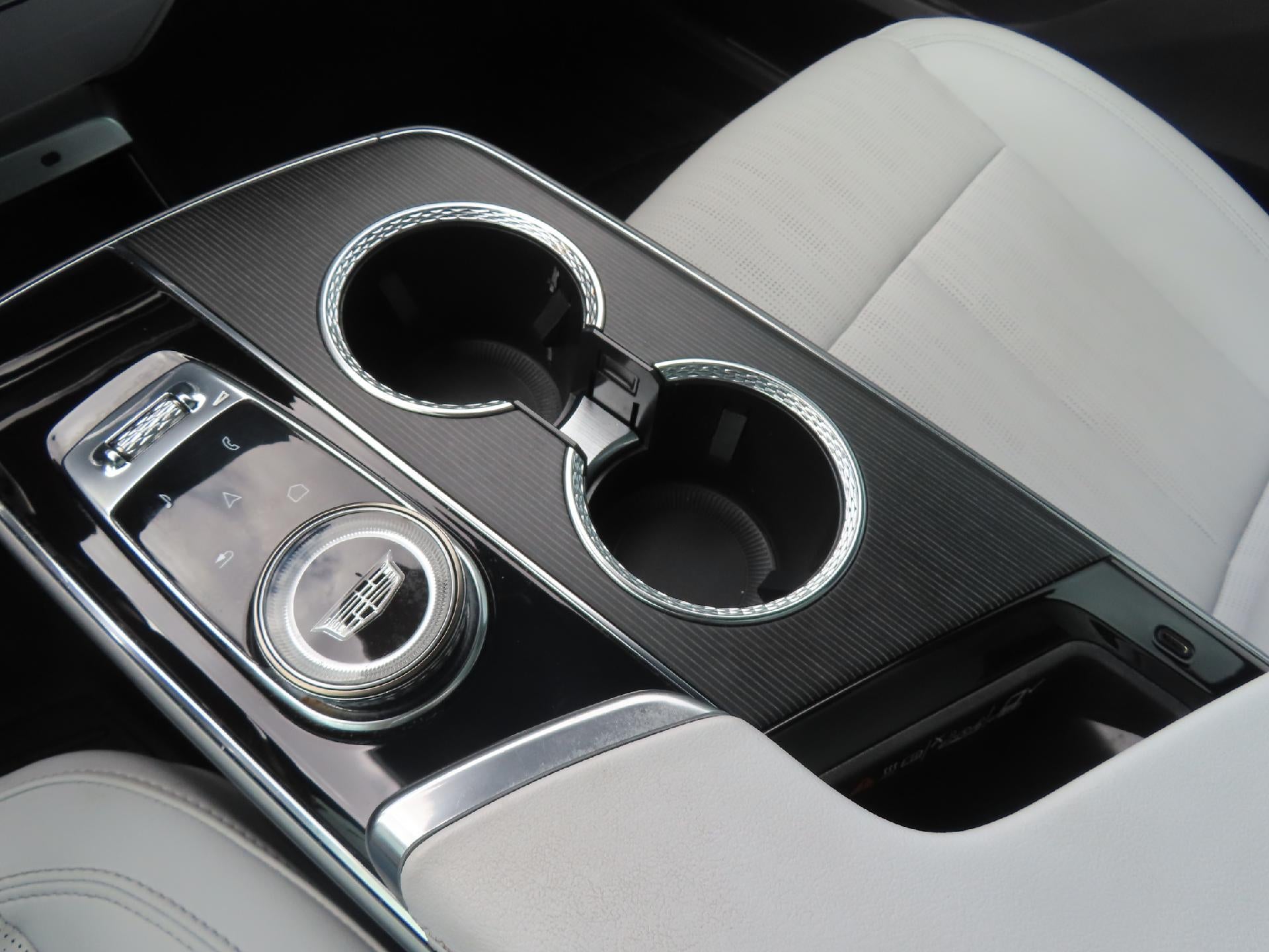 2024 Cadillac LYRIQ Sport