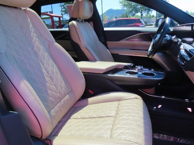 2024 Cadillac LYRIQ Sport