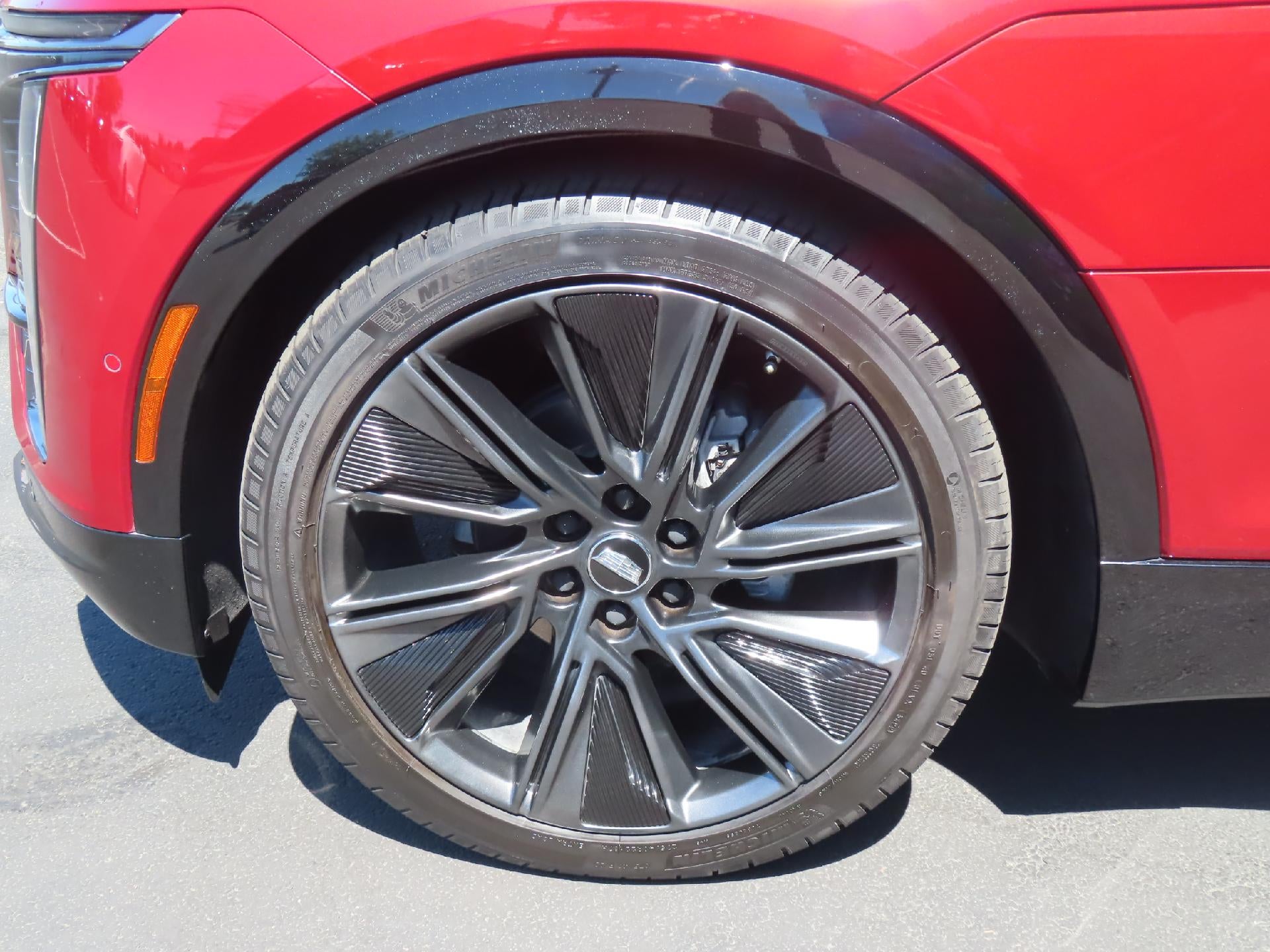 2024 Cadillac LYRIQ Sport