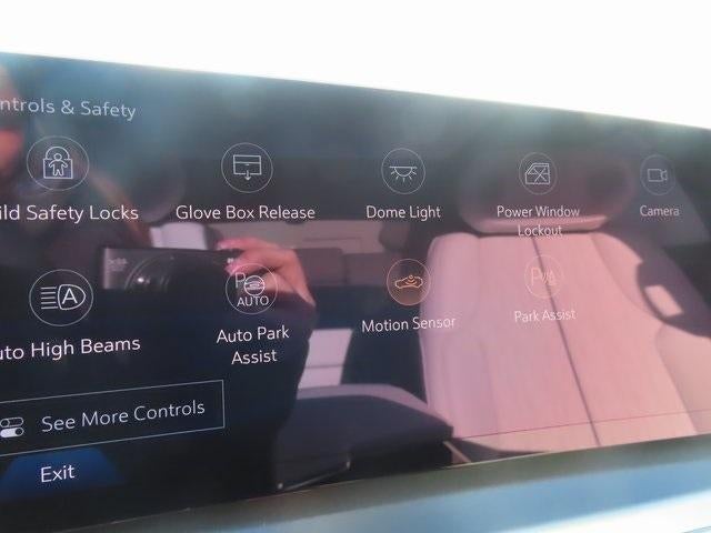 2024 Cadillac LYRIQ Sport