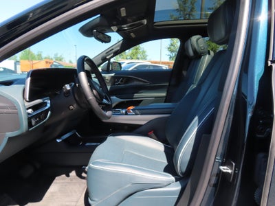 2024 Cadillac LYRIQ Sport