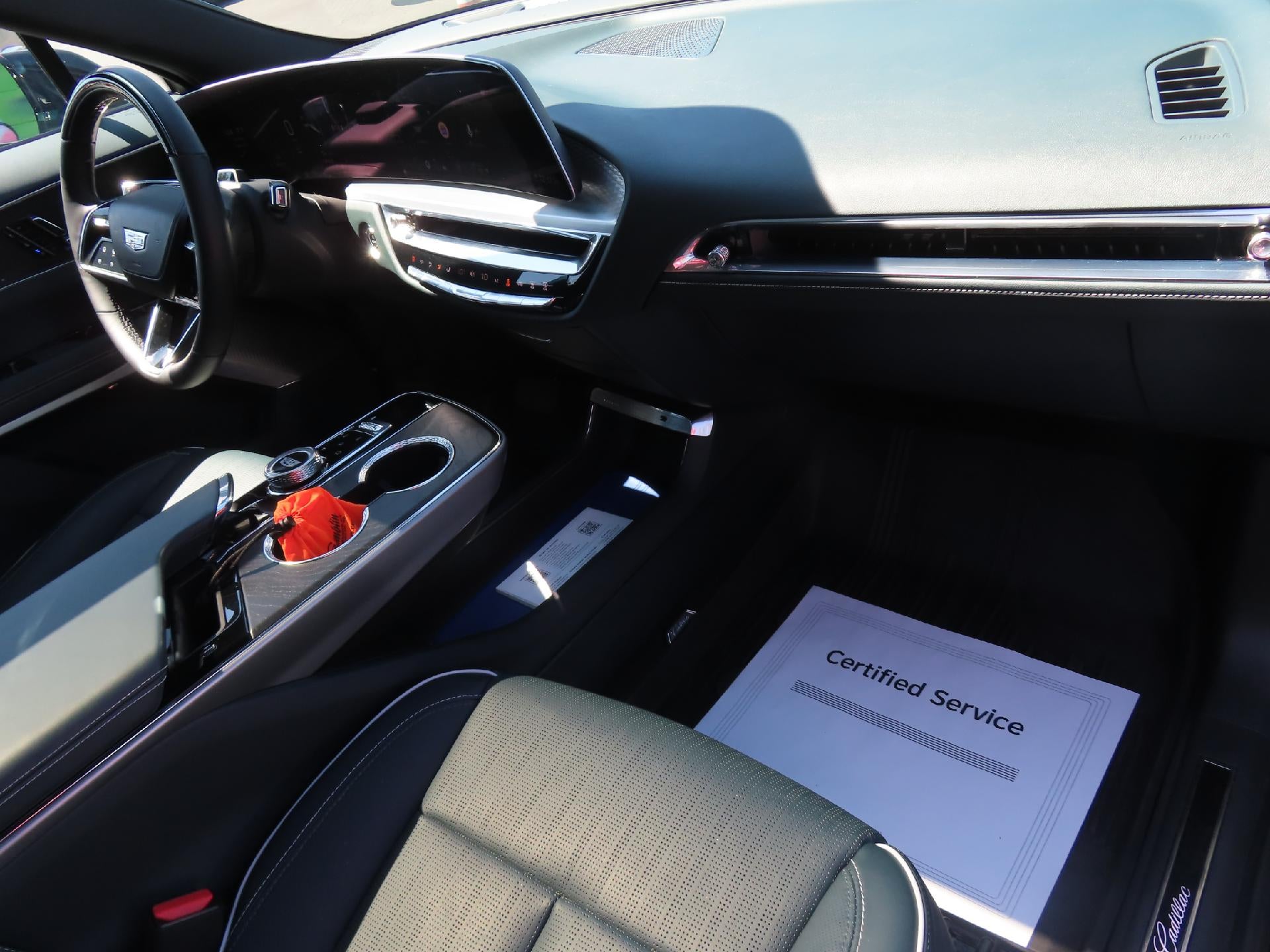 2024 Cadillac LYRIQ Sport
