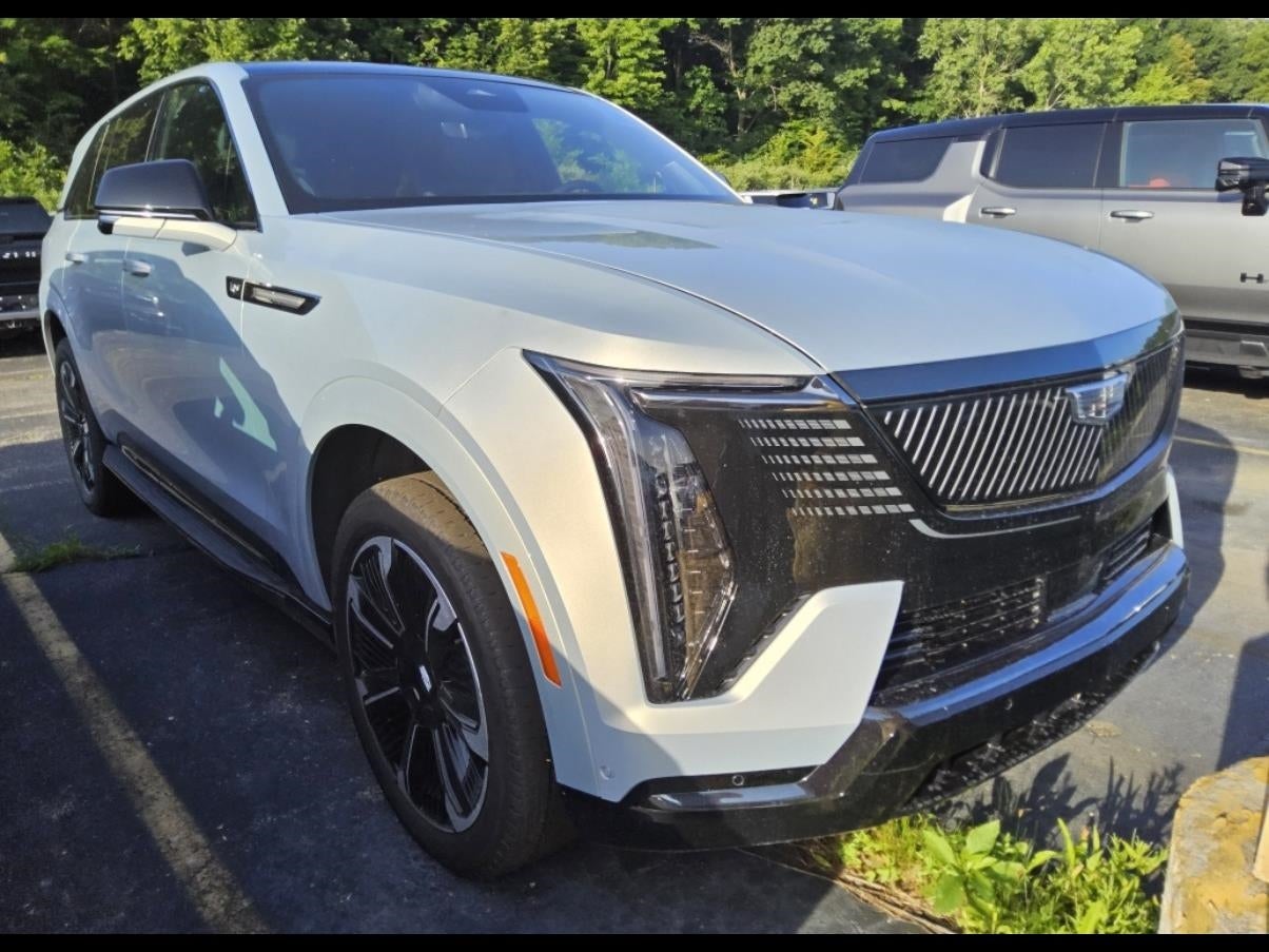 2025 Cadillac ESCALADE IQ Sport 2