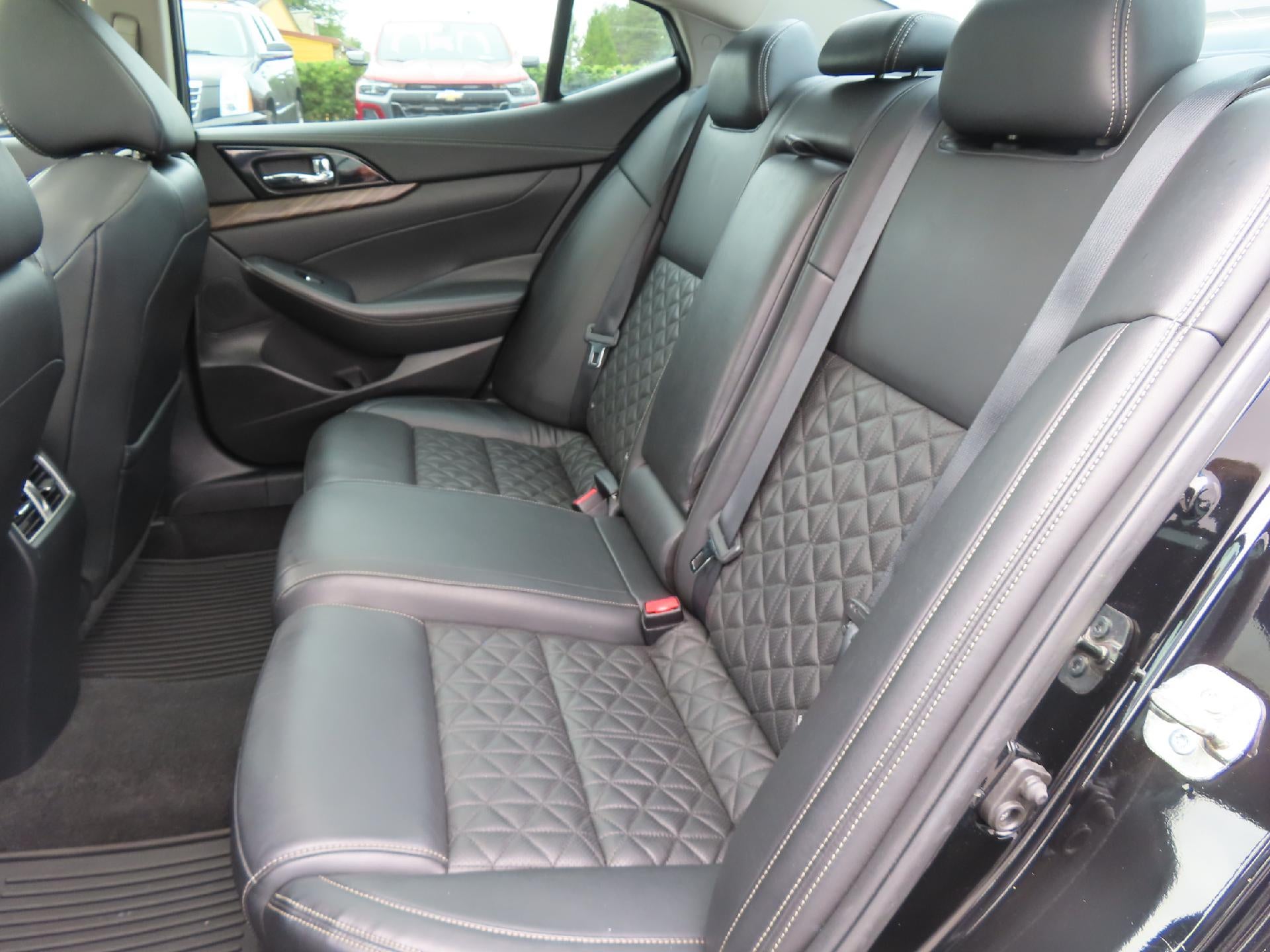 2016 Nissan Maxima Platinum