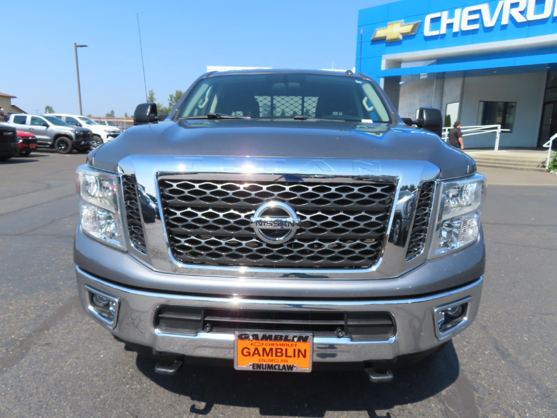 2018 Nissan TITAN XD SV