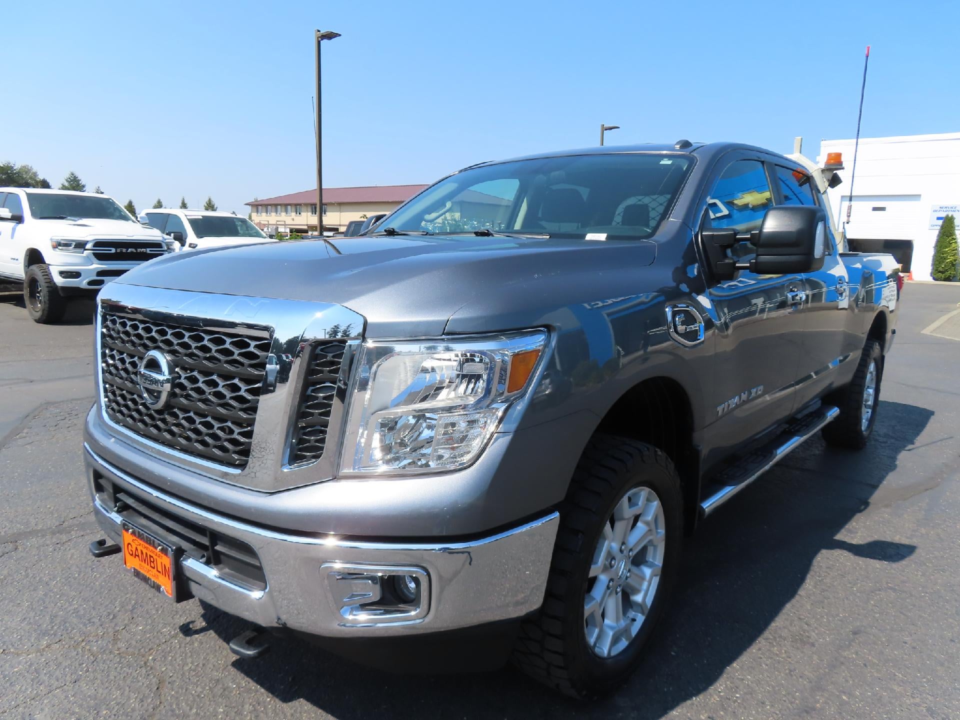 2018 Nissan TITAN XD SV