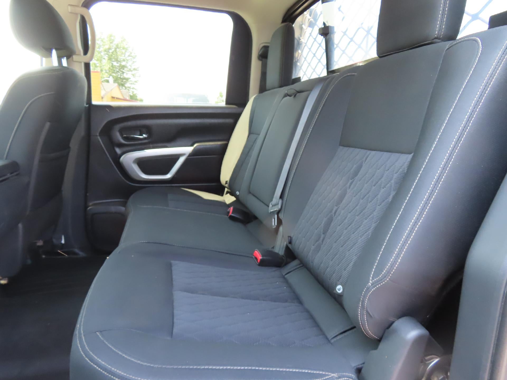 2018 Nissan TITAN XD SV
