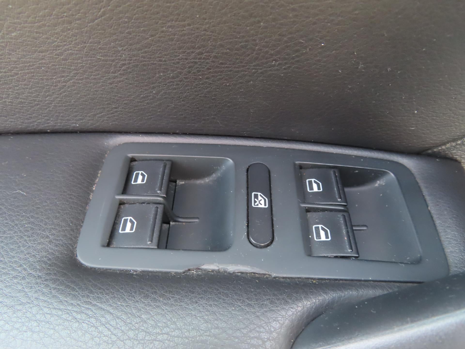 2015 Volkswagen Passat 1.8T Limited Edition