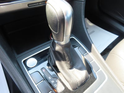 2015 Volkswagen Passat 1.8T Limited Edition