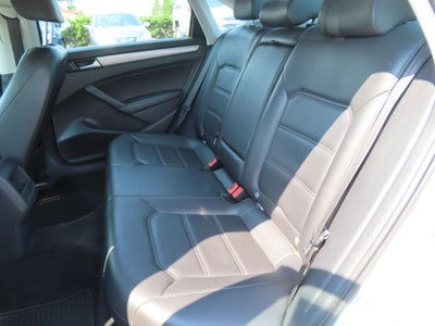 2015 Volkswagen Passat 1.8T Limited Edition