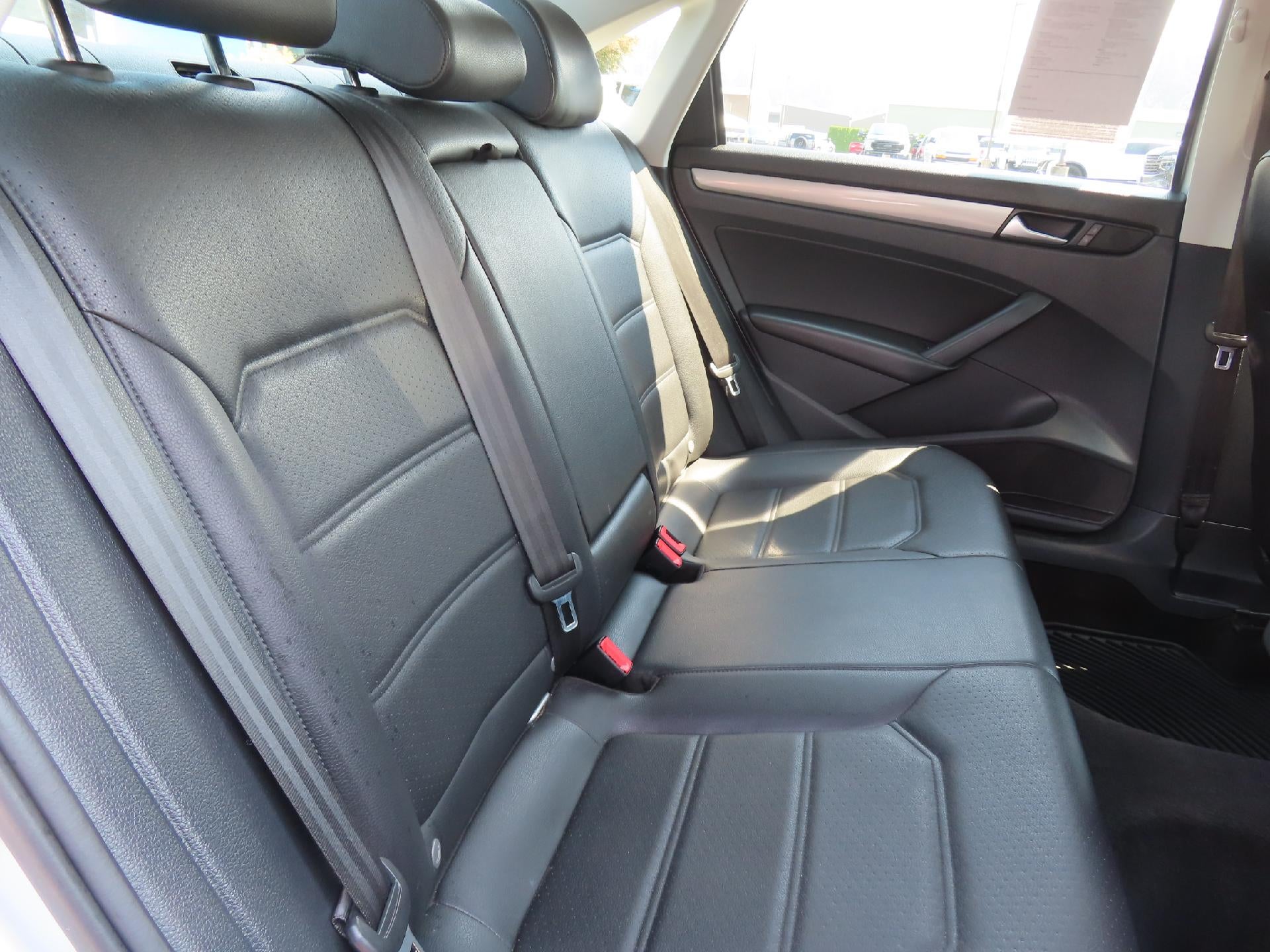 2015 Volkswagen Passat 1.8T Limited Edition
