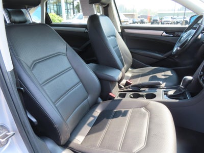 2015 Volkswagen Passat 1.8T Limited Edition