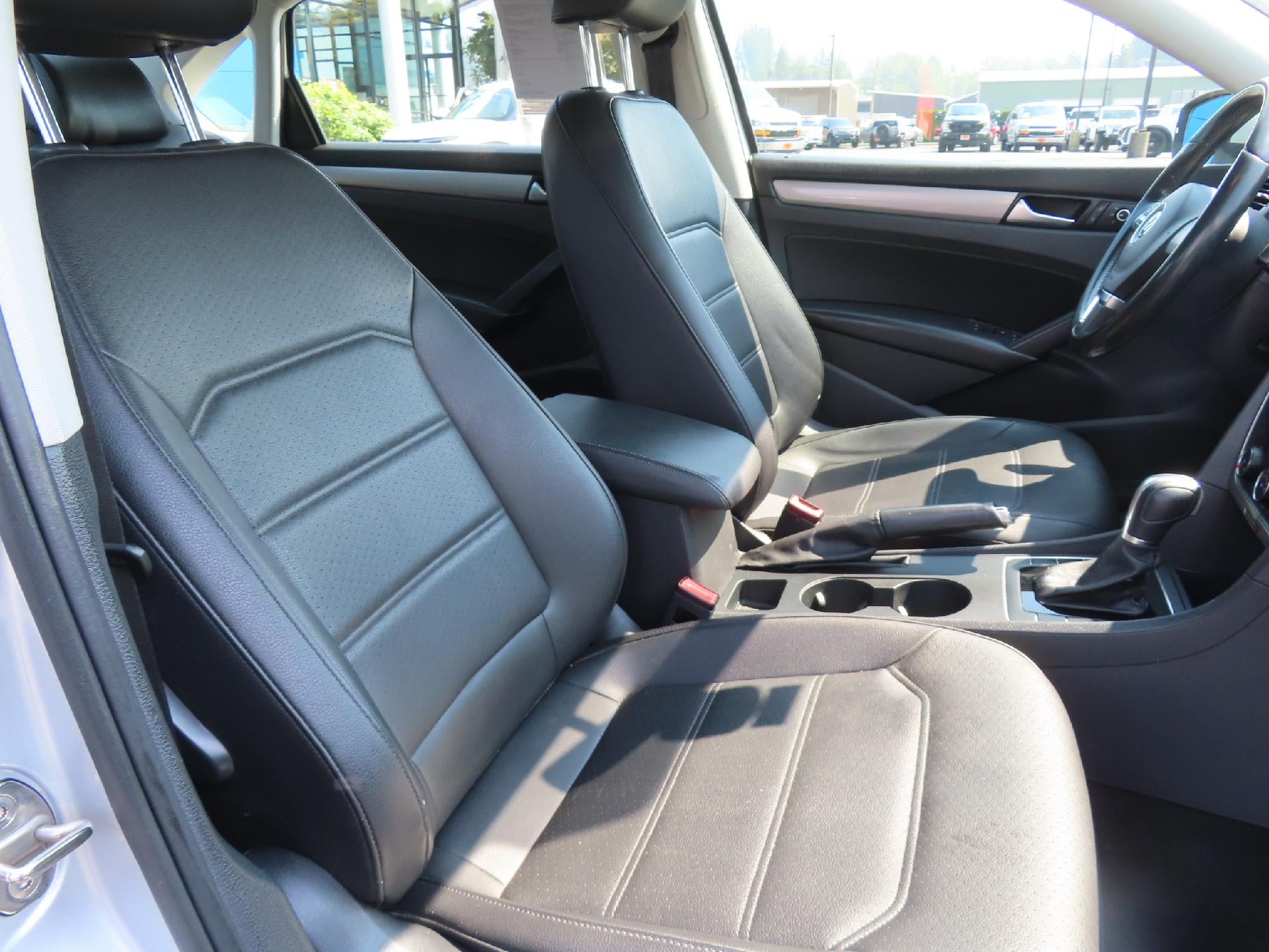 2015 Volkswagen Passat 1.8T Limited Edition