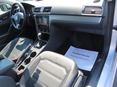 2015 Volkswagen Passat 1.8T Limited Edition