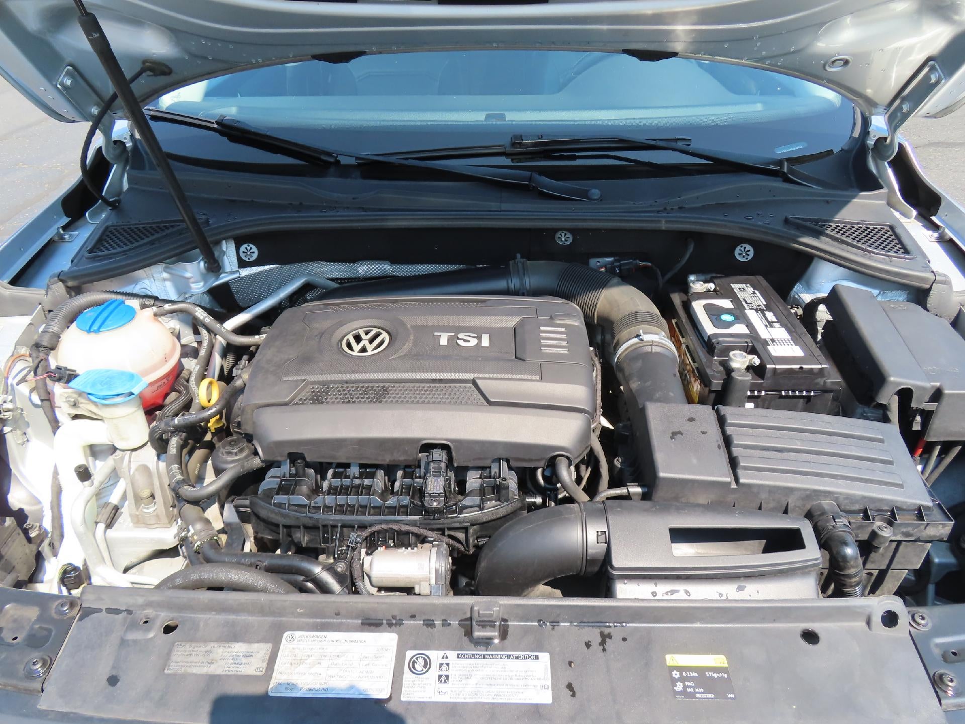 2015 Volkswagen Passat 1.8T Limited Edition