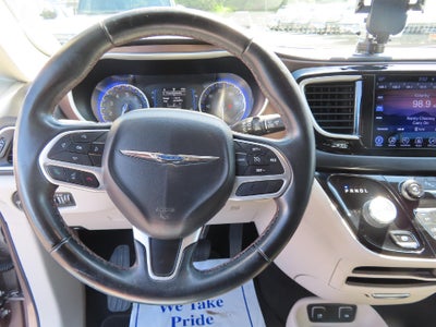 2017 Chrysler Pacifica Touring L