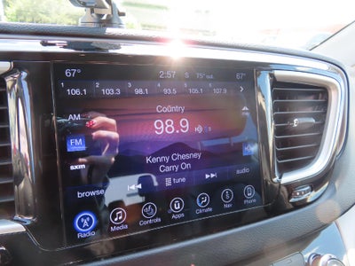 2017 Chrysler Pacifica Touring L