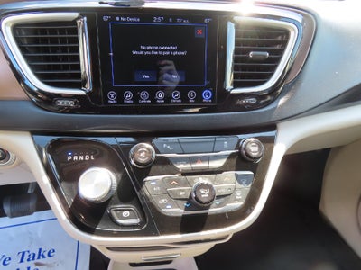 2017 Chrysler Pacifica Touring L