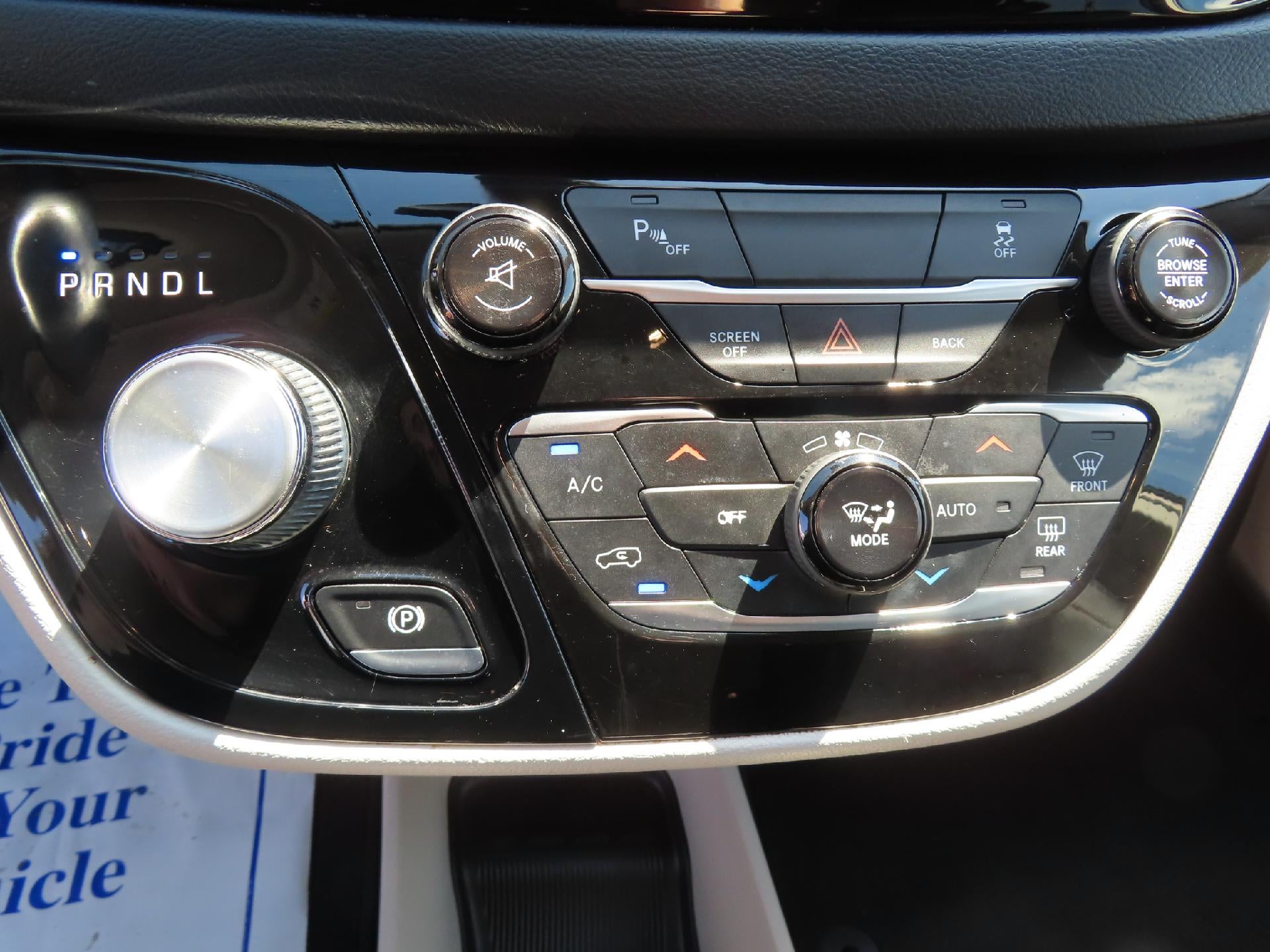 2017 Chrysler Pacifica Touring L