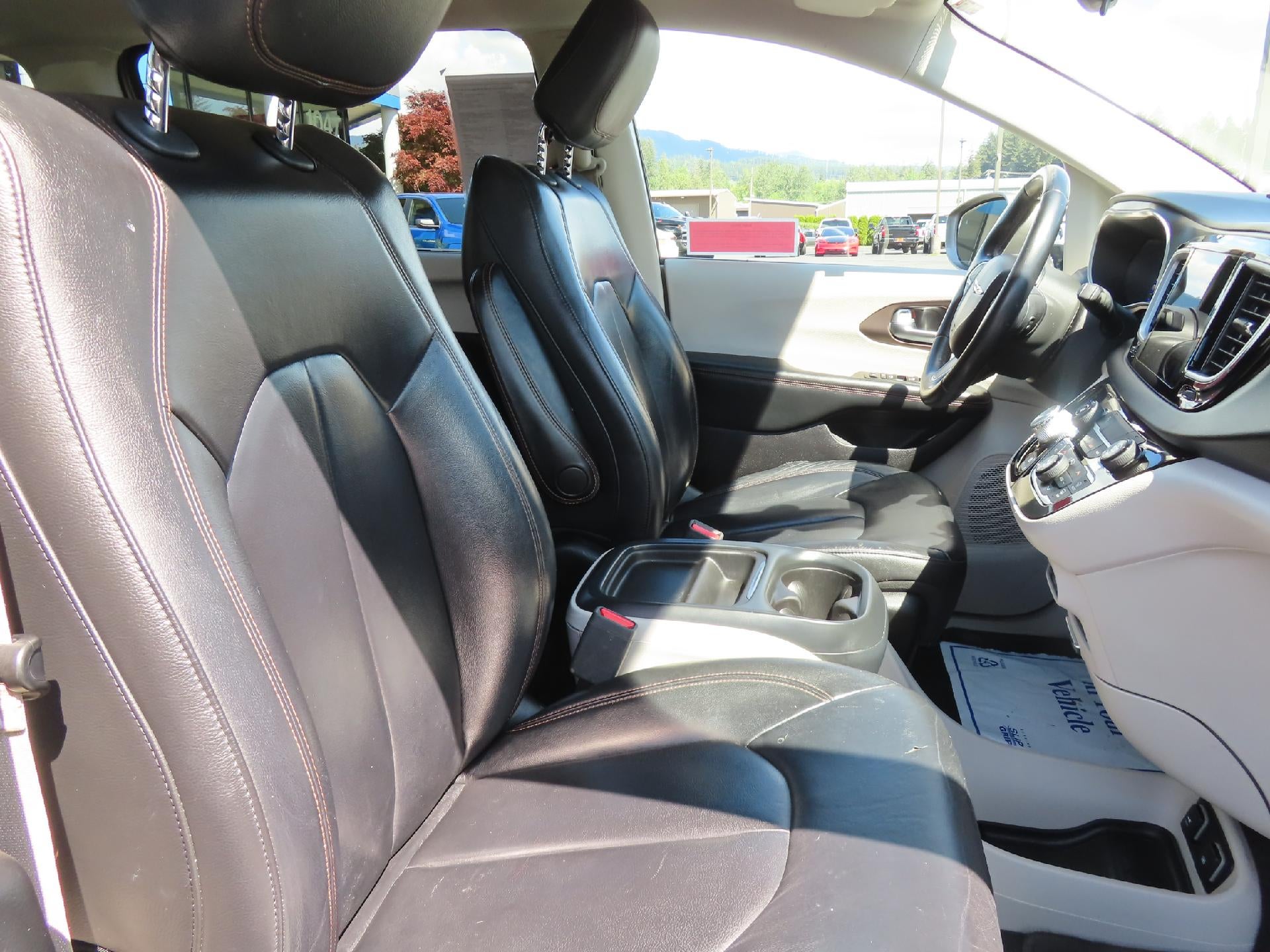 2017 Chrysler Pacifica Touring L