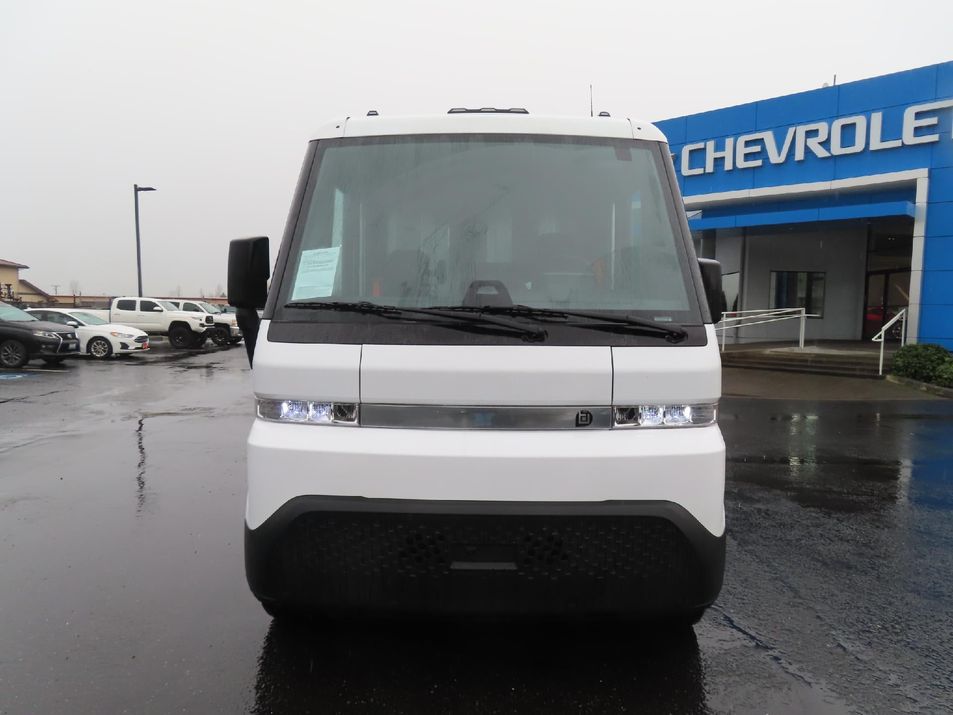 2024 BrightDrop Zevo 400 Base