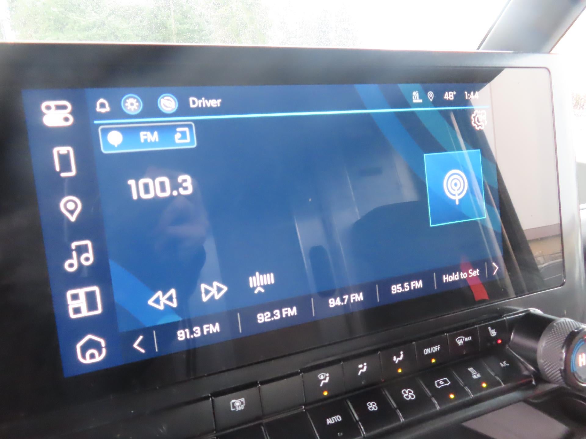 2024 BrightDrop Zevo 400 Base