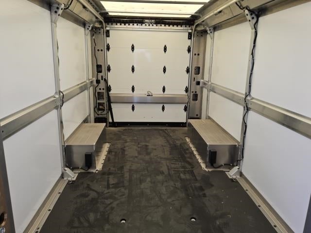 2023 BrightDrop Zevo 600 Base