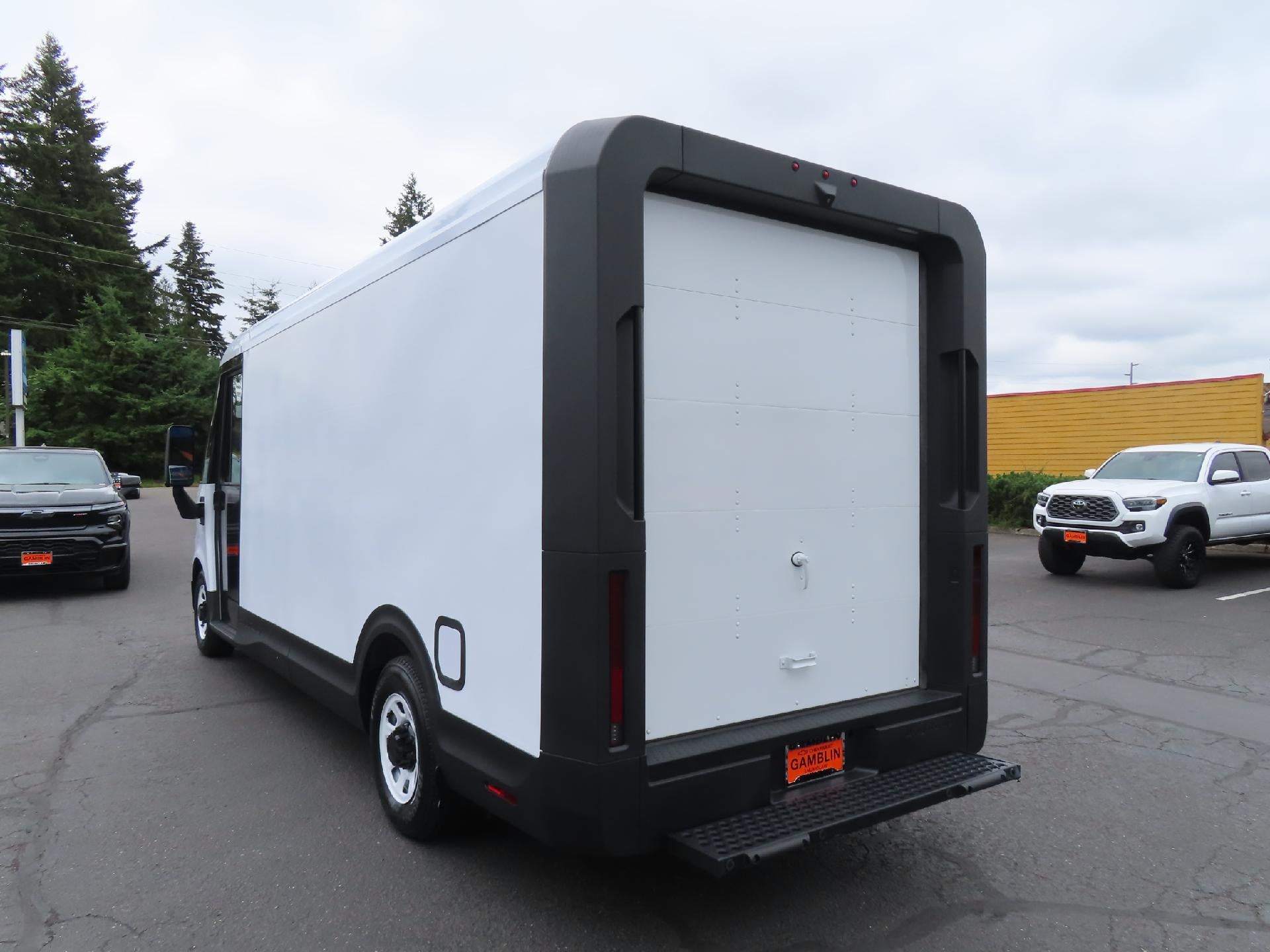2023 BrightDrop Zevo 600 Base