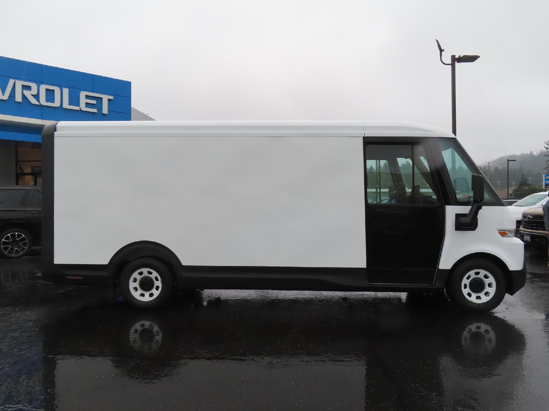 2024 BrightDrop Zevo 600 Base