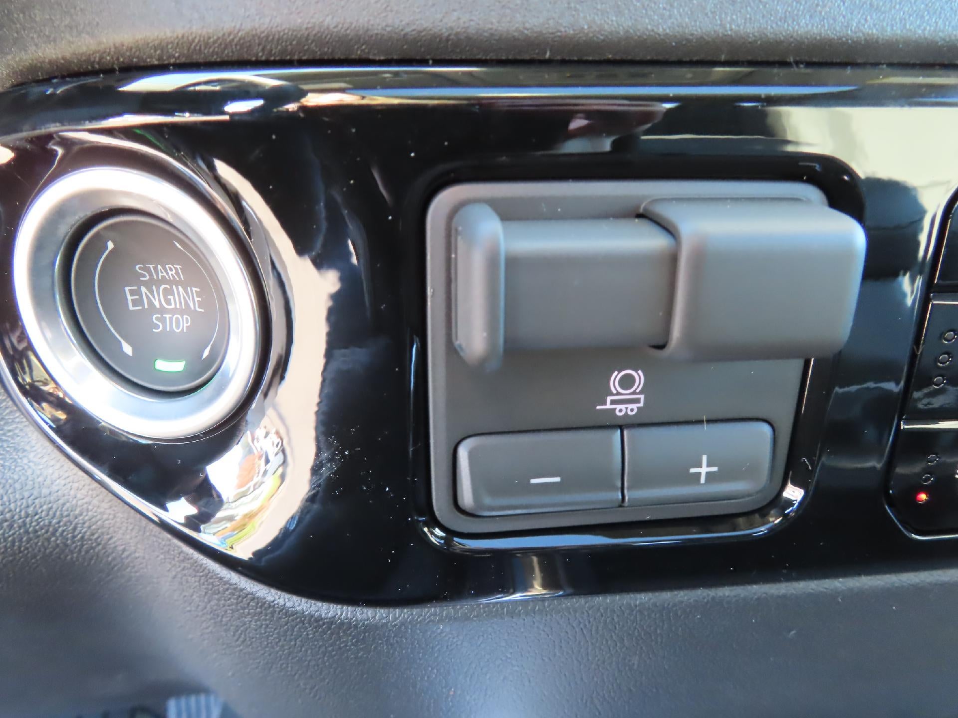 2026 Chevrolet Silverado 3500 HD CC STD BED 3500 SRW LTZ 4WD