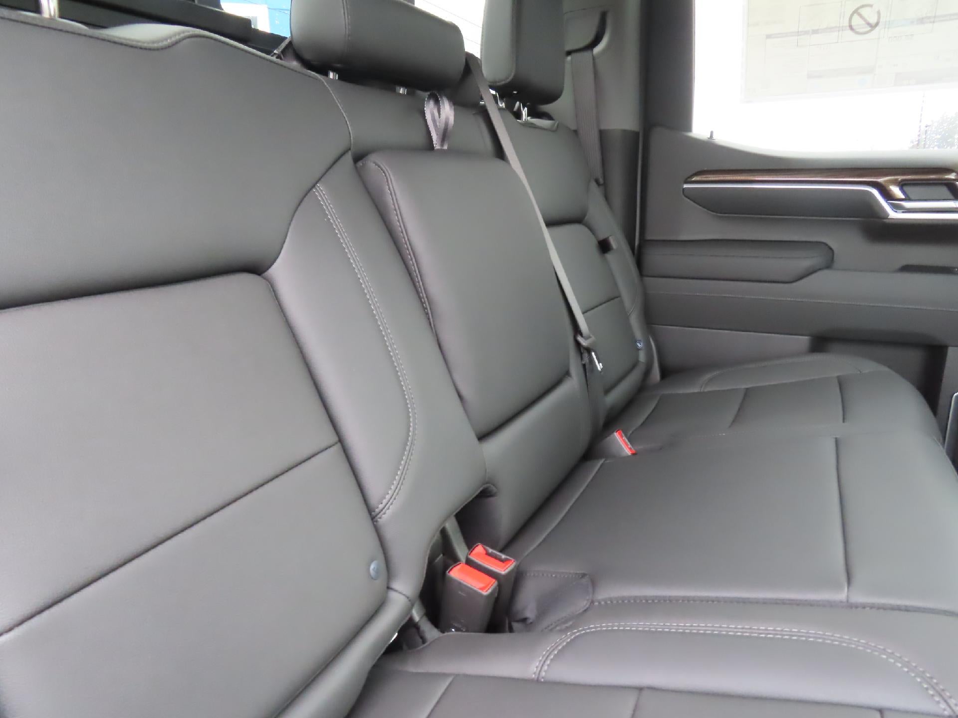 2026 Chevrolet Silverado 1500 CC SB 1500 RST 4WD