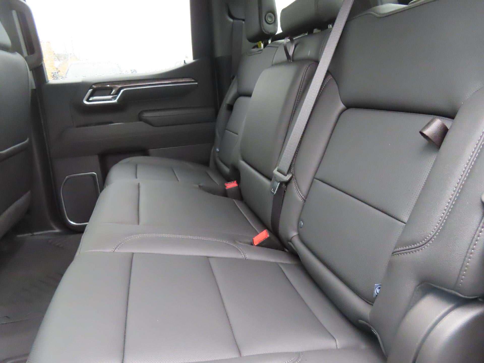 2026 Chevrolet Silverado 1500 CC SHORT BED LTZ 4WD