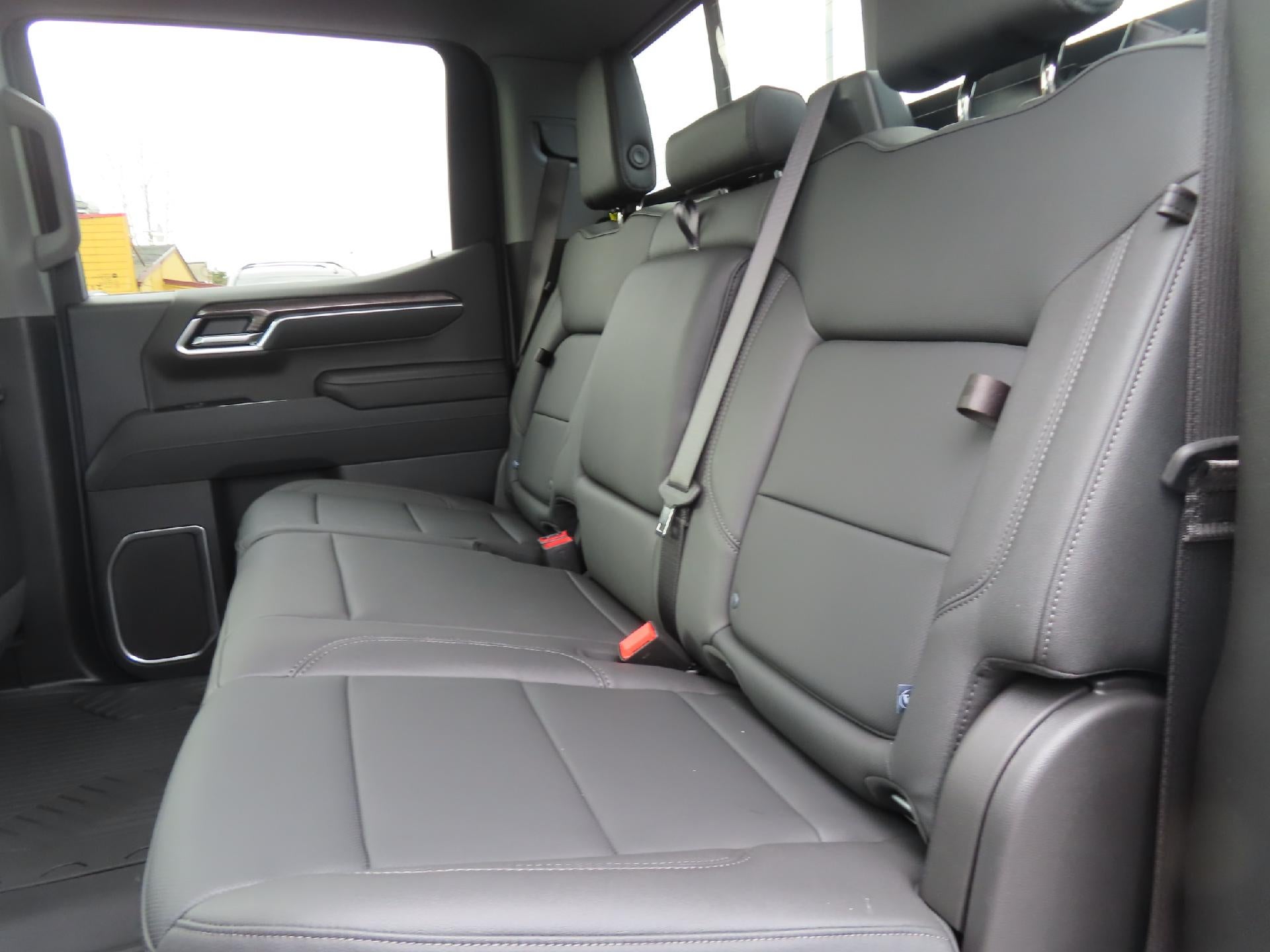 2026 Chevrolet Silverado 1500 CC SHORT BED LTZ 4WD