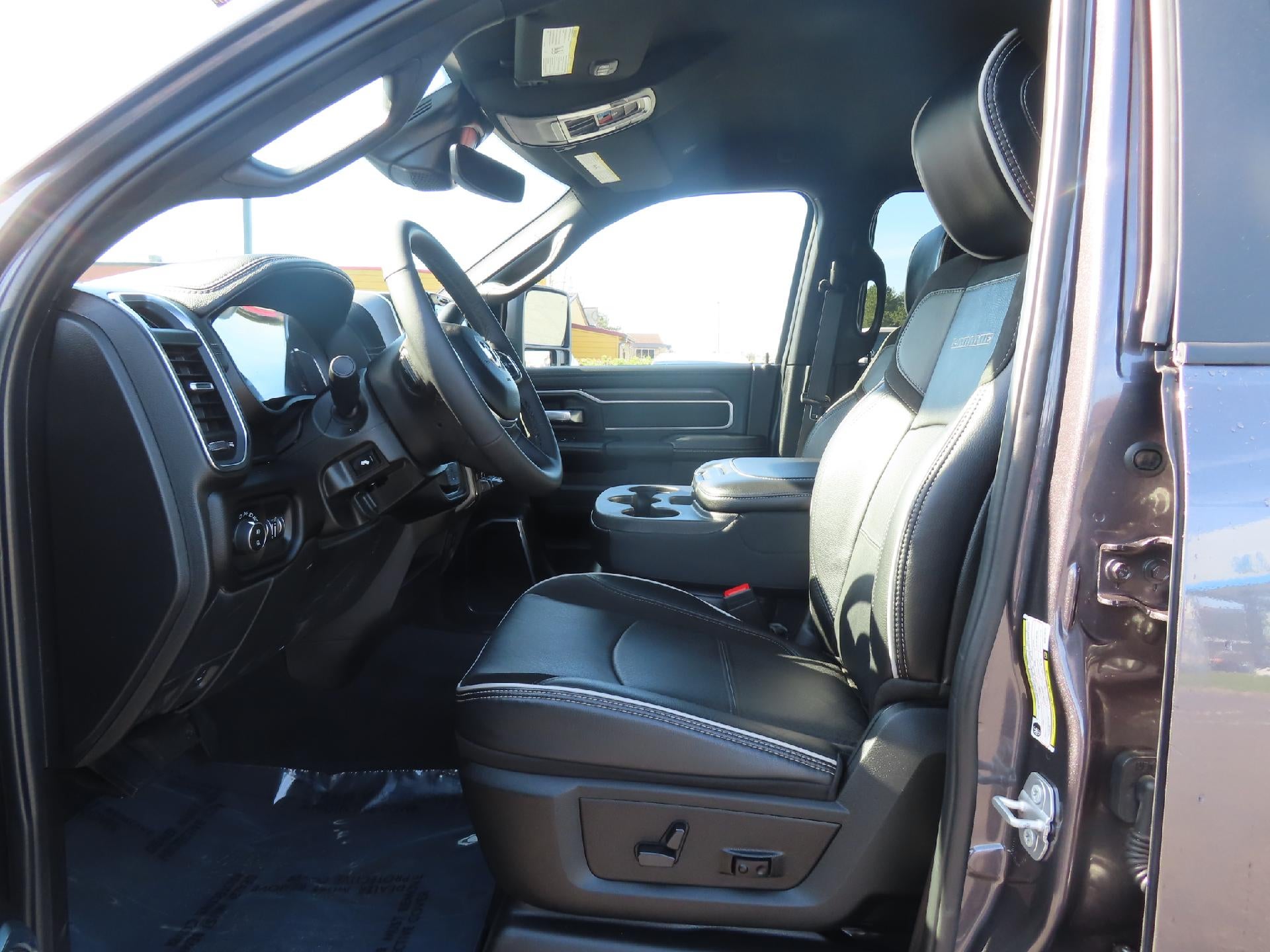 2025 RAM 3500 Laramie