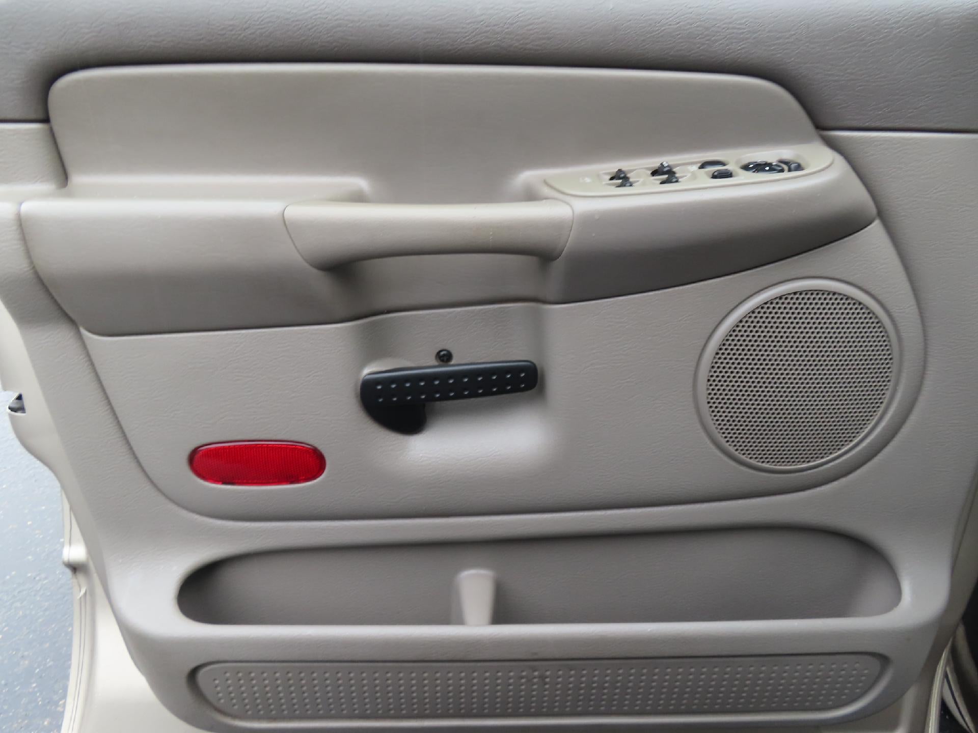 2004 Dodge Ram 2500 SLT