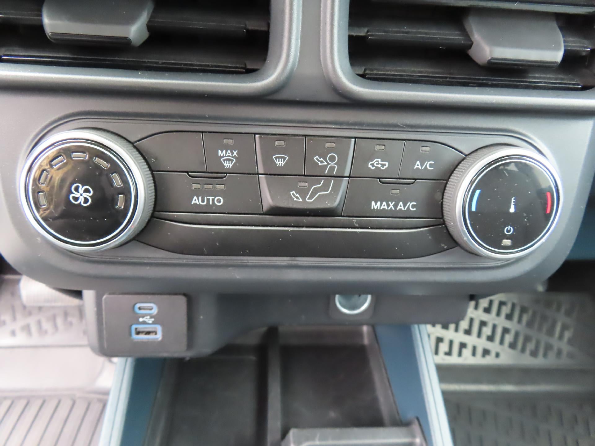 2024 Ford Maverick XL