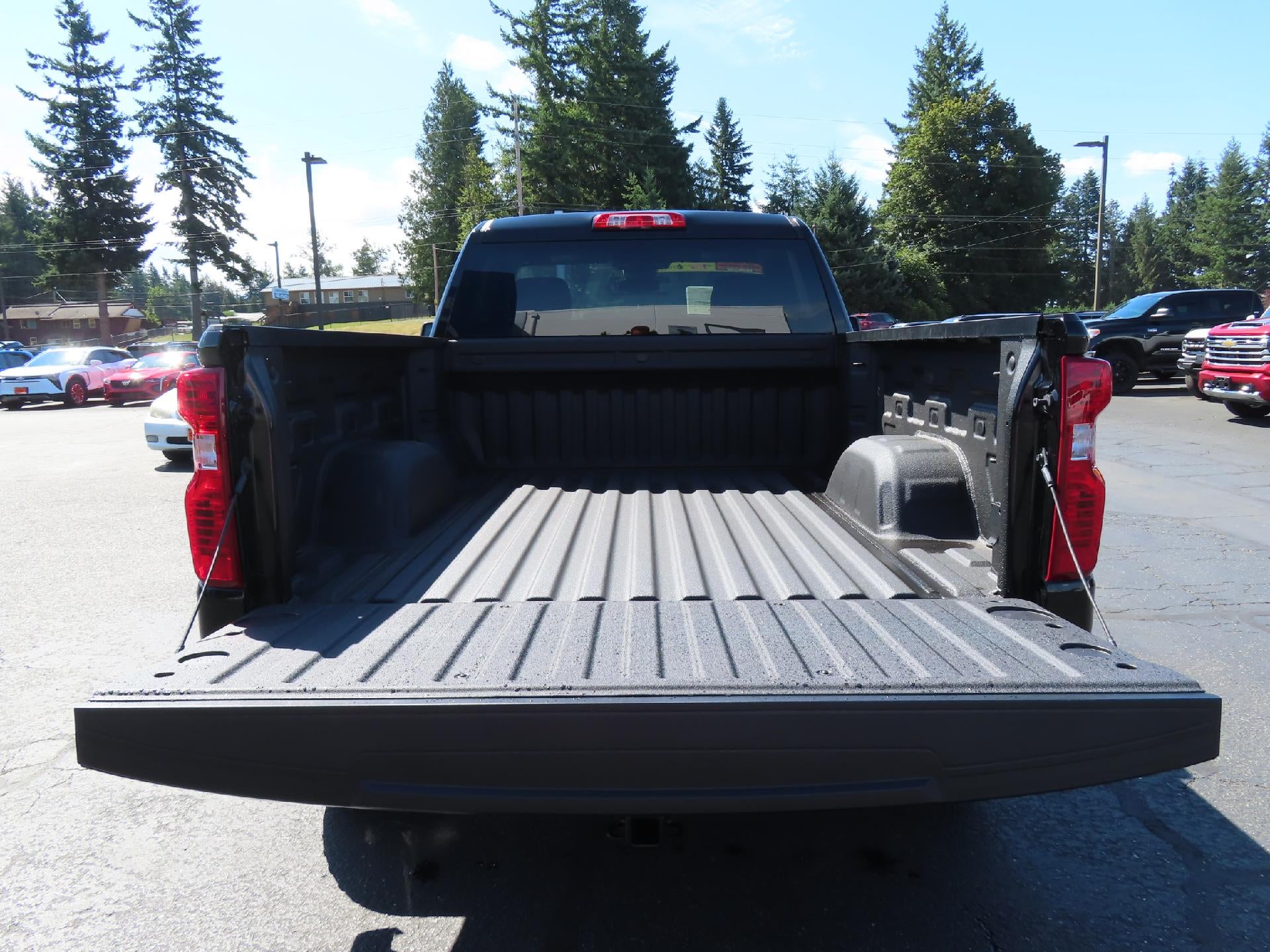 2025 Chevrolet Silverado 1500 REGULAR CAB STD BED WORK TRUCK 4WD