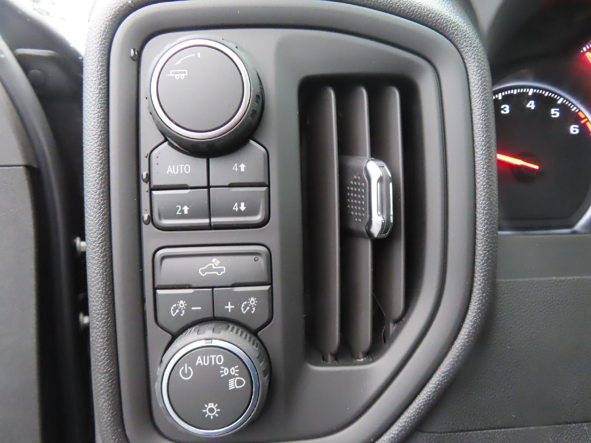 2026 Chevrolet Silverado 1500 CC SB CUSTOM TRAIL BOSS 4WD