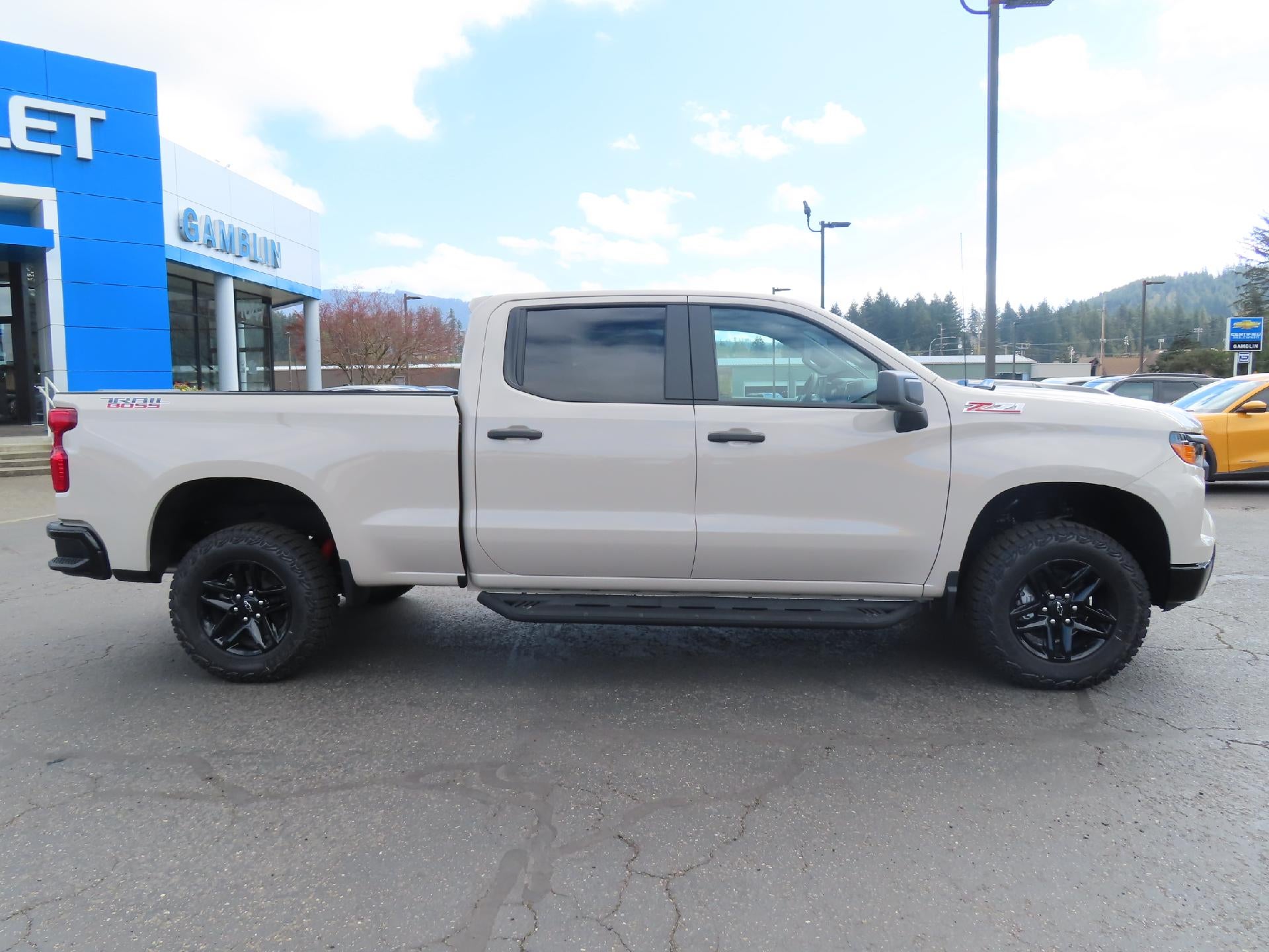 2026 Chevrolet Silverado 1500 CC STD BED CUSTOM TRAIL BOSS 4WD