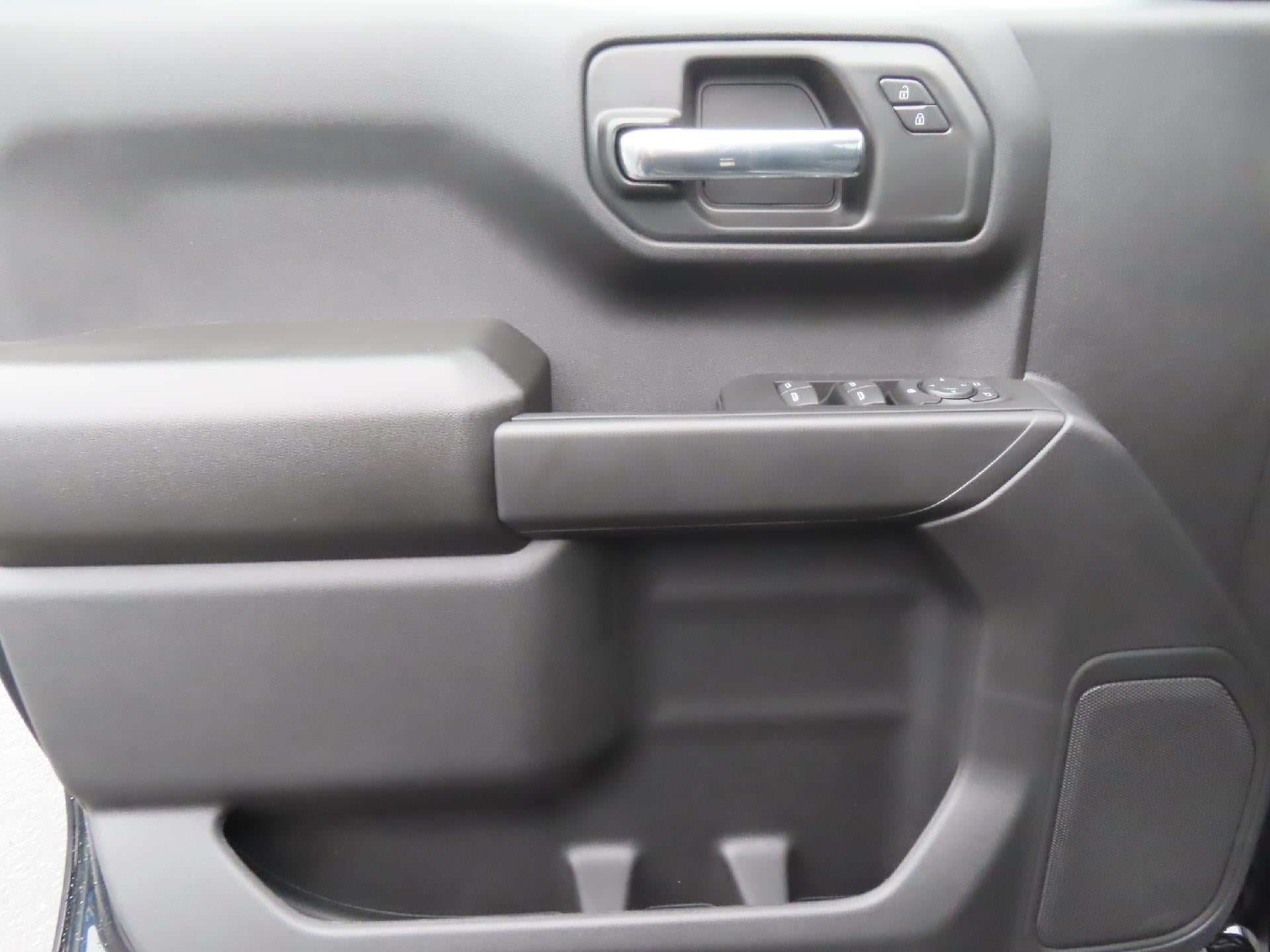 2026 Chevrolet Silverado 1500 CC SB Custom Trail Boss 4WD