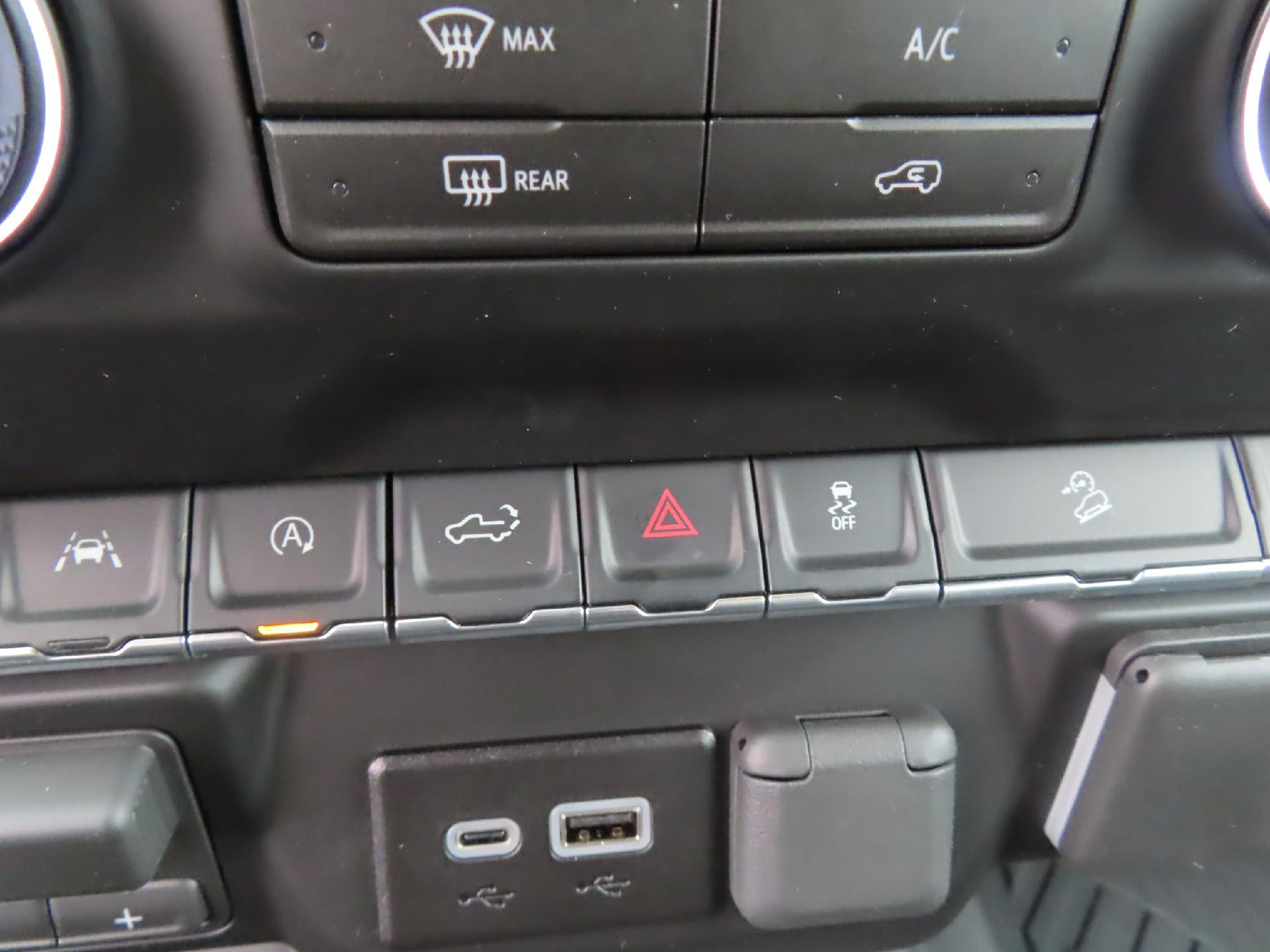 2026 Chevrolet Silverado 1500 CC SB Custom Trail Boss 4WD