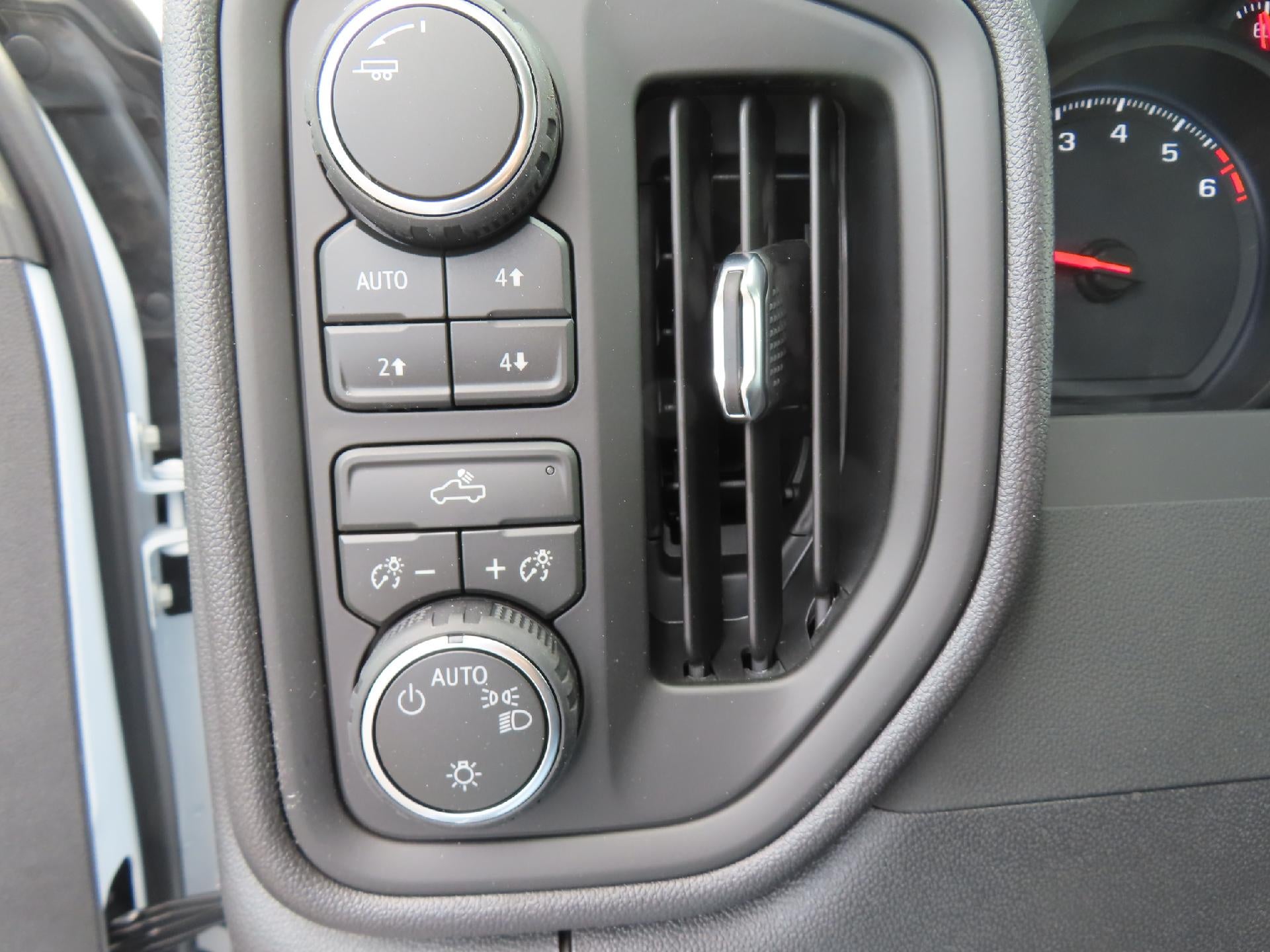 2026 Chevrolet Silverado 1500 CC SB CUSTOM TRAIL BOSS 4WD