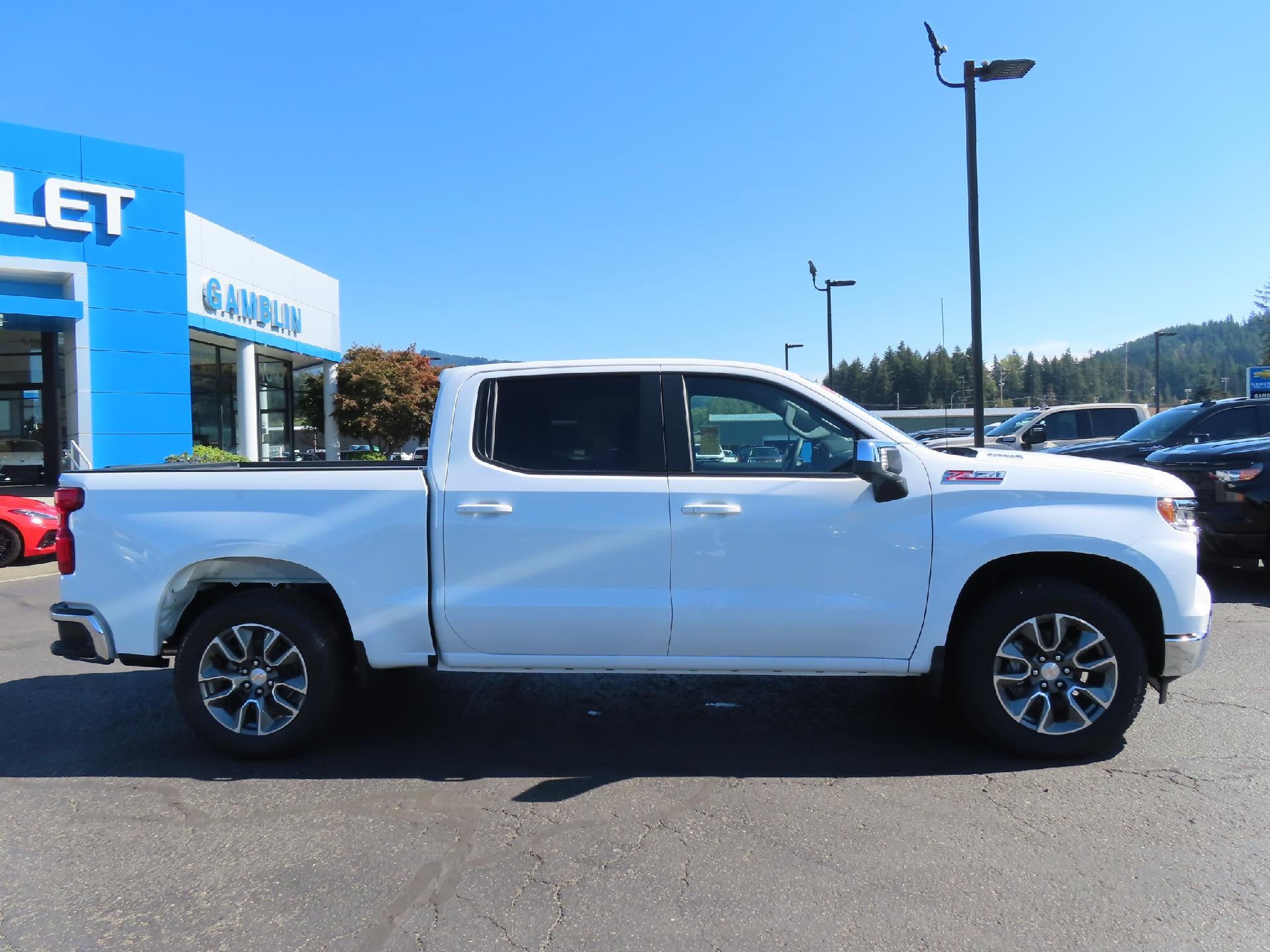 2026 Chevrolet Silverado 1500 LT - Photo 10